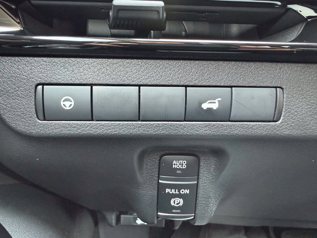 Used 2025 Nissan Murano SV AWD/4WD image 23