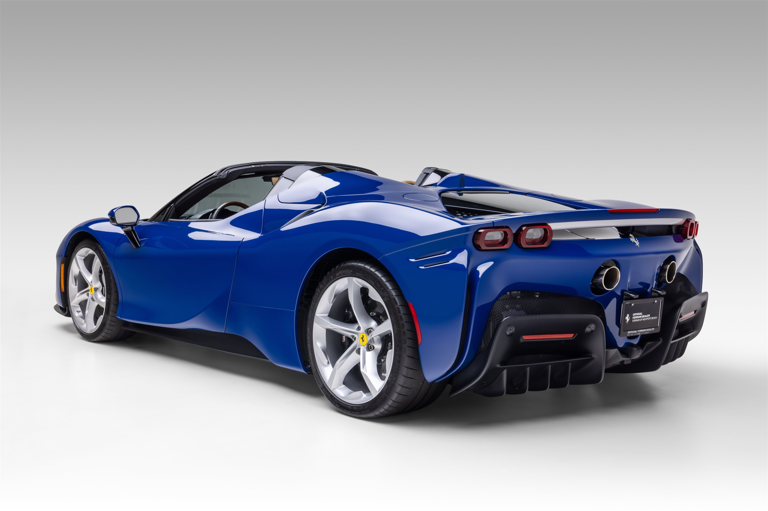 Certified 2022 Ferrari SF90 Spider AWD/4WD image 5