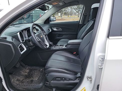 Used 2017 Chevrolet Equinox Premier w/ Enhanced Convenience Package image 27