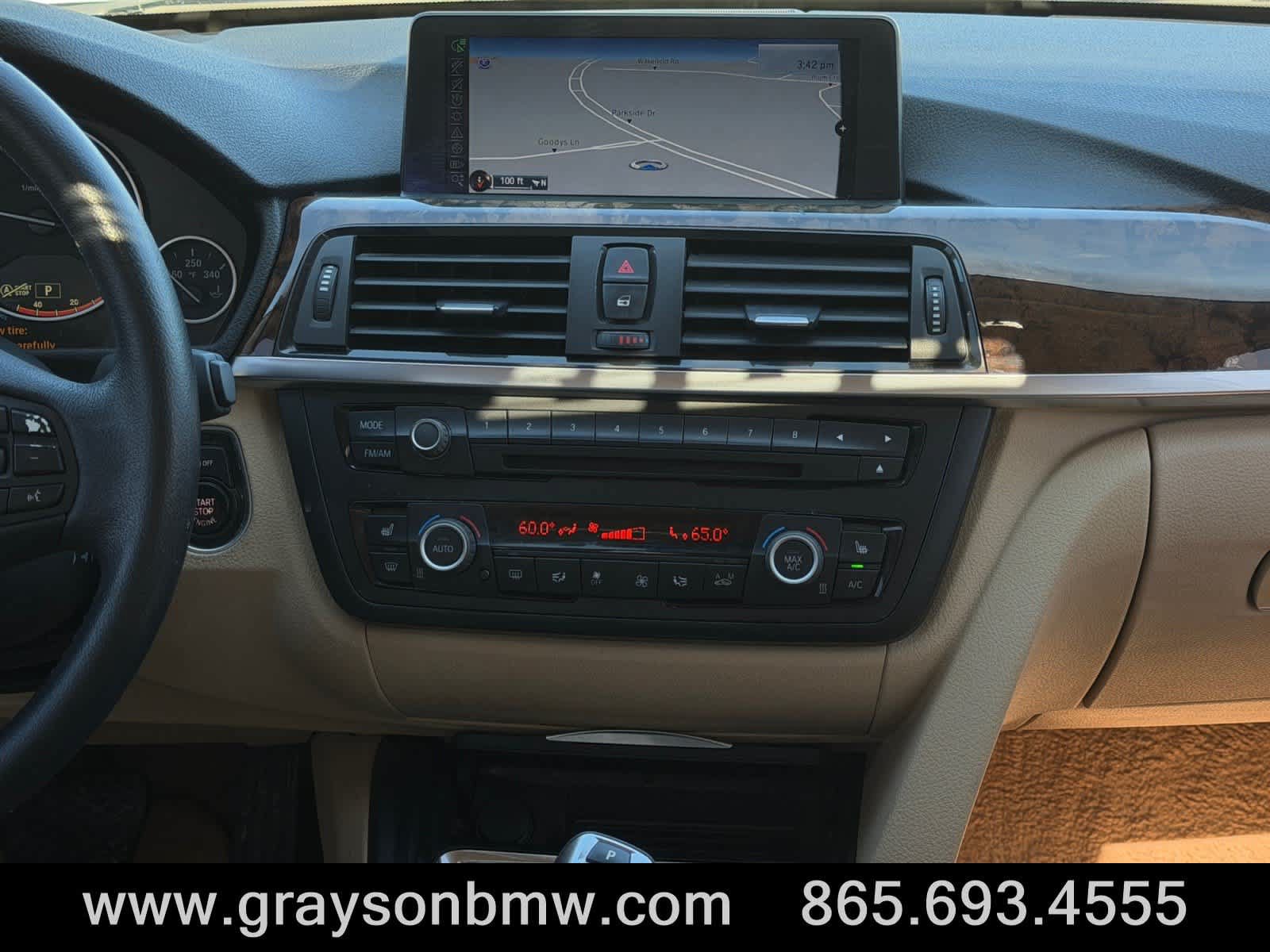 Used 2014 BMW 320i xDrive Sedan AWD/4WD image 18