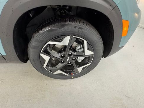 New 2026 Kia Seltos S AWD/4WD image 9