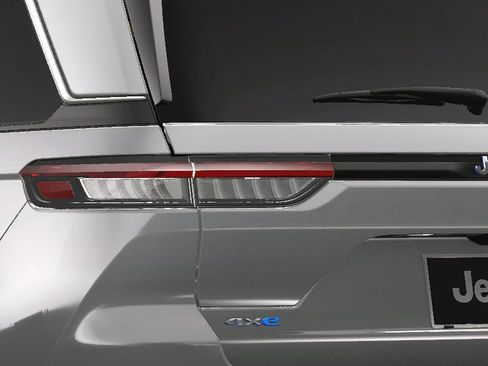 New 2024 Jeep Grand Cherokee Limited 4xe w/ Luxury Tech Group II image 25