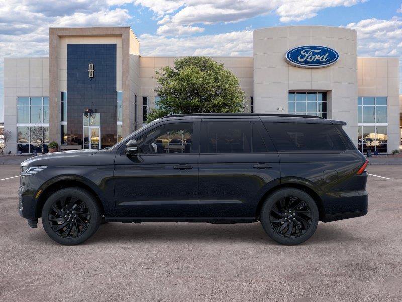 New 2025 Lincoln Navigator Reserve w/ Jet Appearance Package AWD/4WD image 3