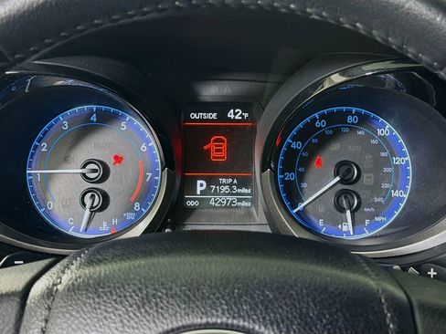 Used 2014 Toyota Corolla L image 15