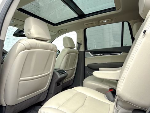 Certified 2022 Cadillac XT6 Premium Luxury AWD/4WD image 41