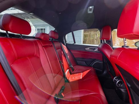 Used 2020 Alfa Romeo Giulia w/ Quick Order Package 22K Sport image 26