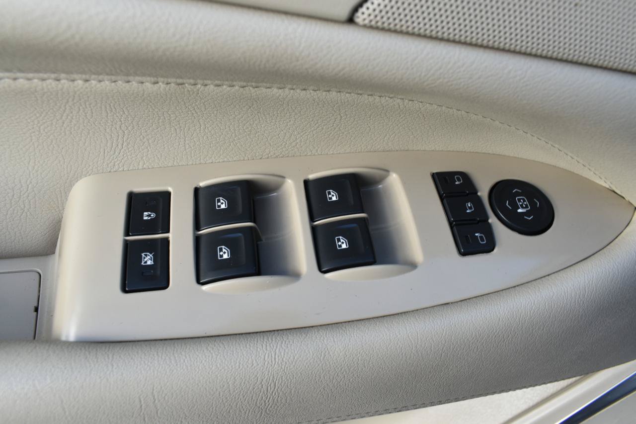 Used 2017 Cadillac Escalade Premium Luxury AWD/4WD image 44