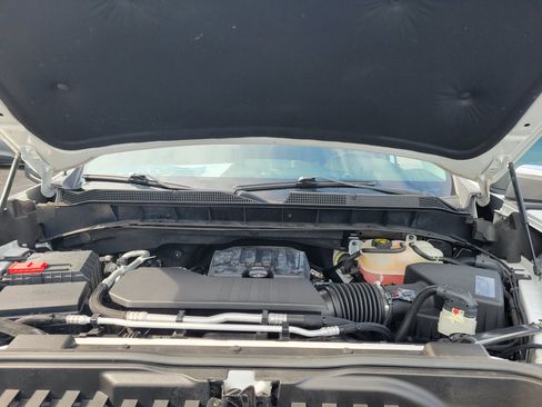 Certified 2021 Chevrolet Silverado 1500 LT RWD image 16