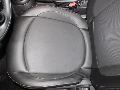 Used 2018 MINI Cooper Cooper image 13