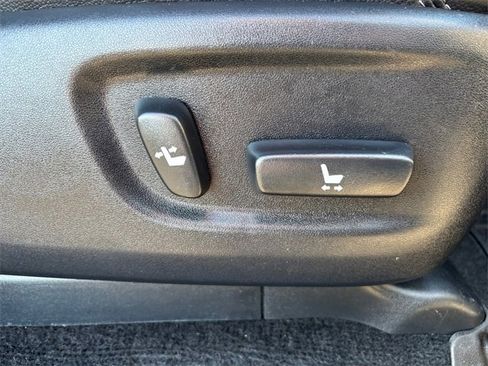 Used 2022 Toyota 4Runner Limited image 36