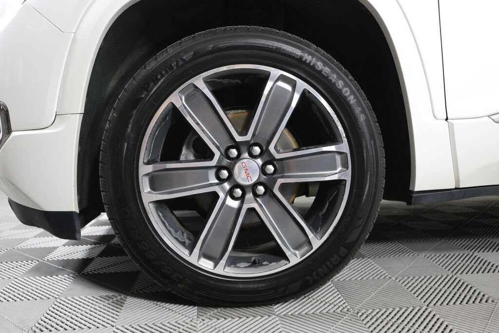Used 2017 GMC Acadia Denali AWD/4WD image 9