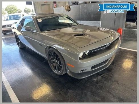 Used 2017 Dodge Challenger R/T w/ Driver Convenience Group image 1