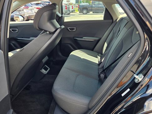 Used 2025 Kia K4 FWD image 6
