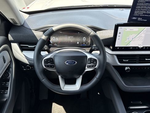 Certified 2025 Ford Explorer Active RWD image 13