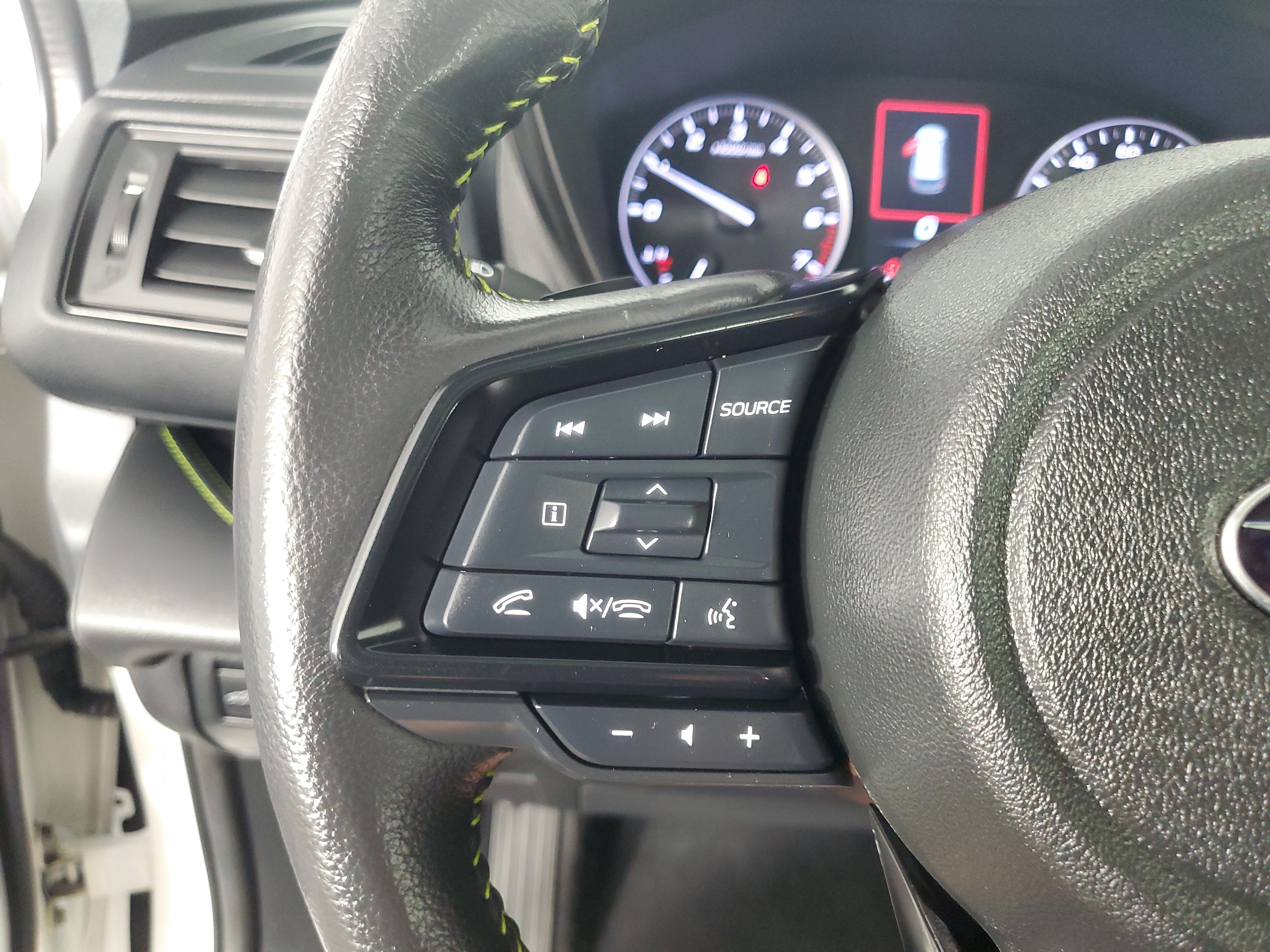 Used 2023 Subaru Ascent Onyx Edition Limited AWD/4WD image 25