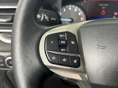 Used 2023 Ford Explorer XLT w/ Equipment Group 202A RWD image 29
