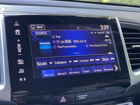 Used 2018 Honda Pilot Touring image 29