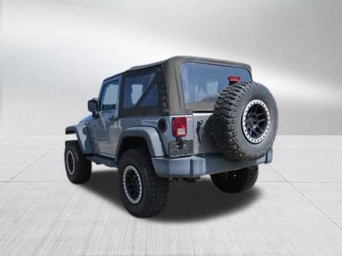 Used 2016 Jeep Wrangler Sport AWD/4WD image 5