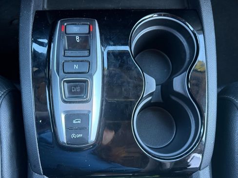 Certified 2019 Honda Pilot Touring image 19