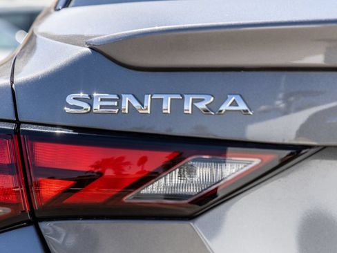 Used 2020 Nissan Sentra SV FWD image 8