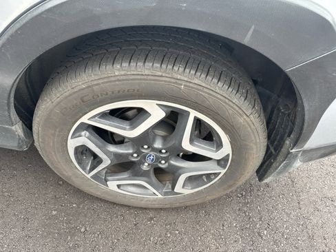 Used 2019 Subaru Crosstrek 2.0i Limited w/ Moonroof Package w/Navigation image 5