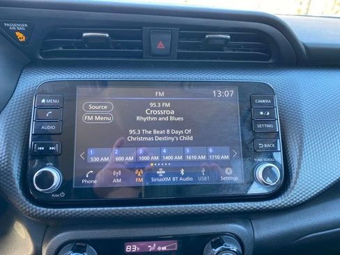 Used 2021 Nissan Kicks SV image 12