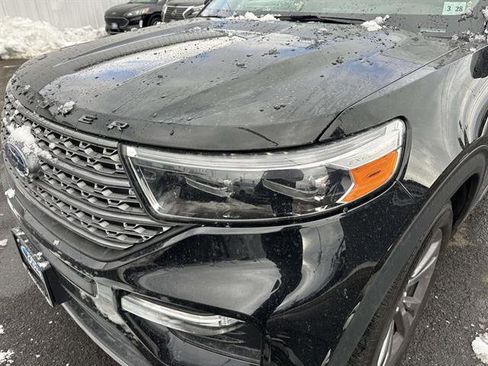 Certified 2023 Ford Explorer XLT w/ Equipment Group 202A image 5