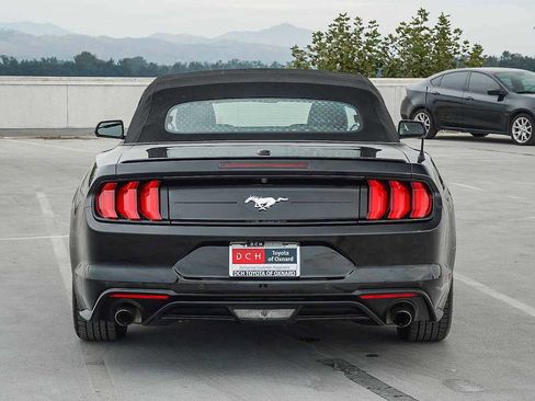 Used 2022 Ford Mustang Premium image 6