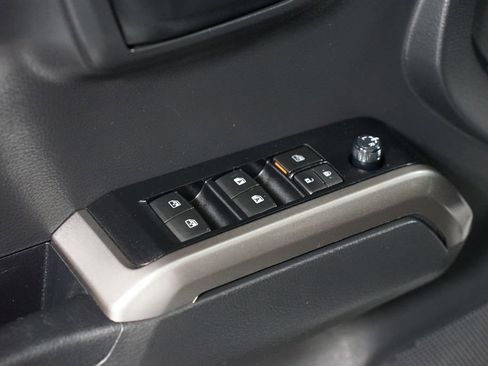 Certified 2023 Toyota Tacoma SR5 w/ Technology Package AWD/4WD image 31