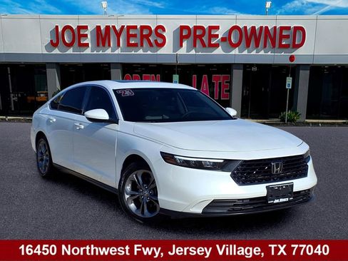 Used 2023 Honda Accord EX image 1