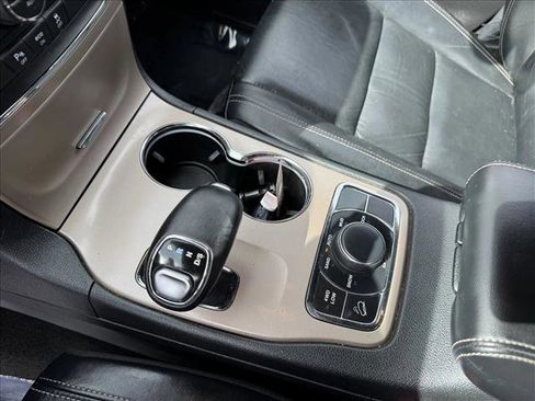 Used 2015 Jeep Grand Cherokee Limited AWD/4WD image 16