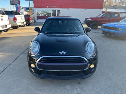 Used 2018 MINI Cooper 2-Door Hardtop image 3
