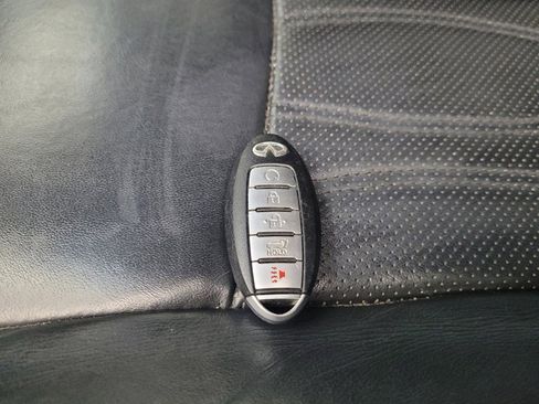 Used 2016 INFINITI QX60 Luxe w/ Deluxe Technology Package image 32