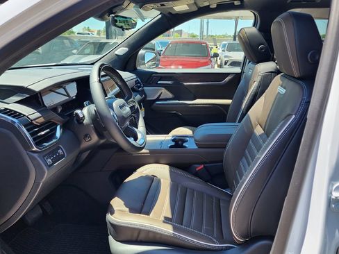 New 2026 GMC Acadia Denali Ultimate AWD/4WD image 16