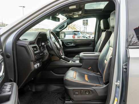 Used 2023 GMC Yukon XL AT4 w/ AT4 Premium Plus Package image 11