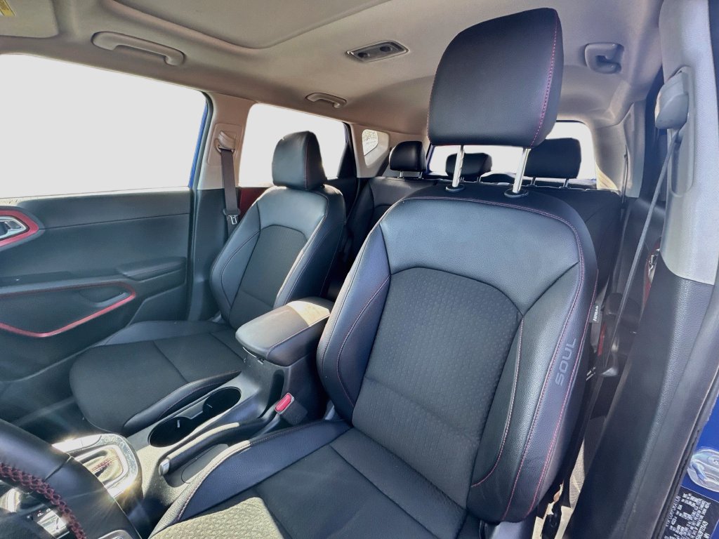 Certified 2023 Kia Soul GT-Line FWD image 23