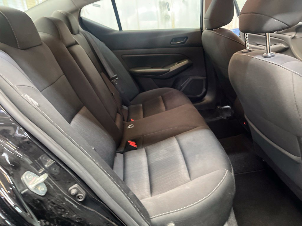 Used 2024 Nissan Altima 2.5 SV FWD image 22