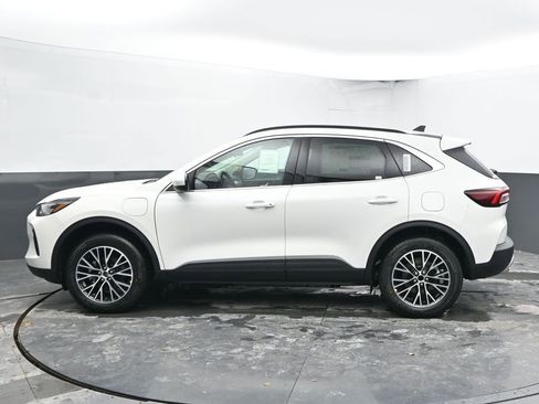 New 2026 Ford Escape SE image 7
