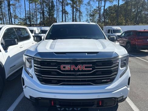 Used 2023 GMC Sierra 1500 AT4 w/ AT4 Premium Package image 2