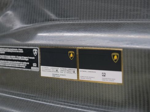 Used 2024 Lamborghini Huracan STO RWD image 42