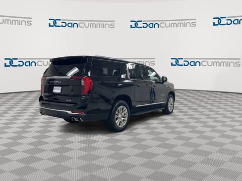 Used 2025 GMC Yukon XL Denali AWD/4WD image 8