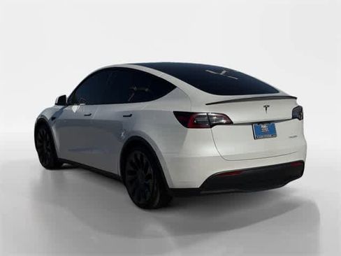 Used 2022 Tesla Model Y Performance image 9