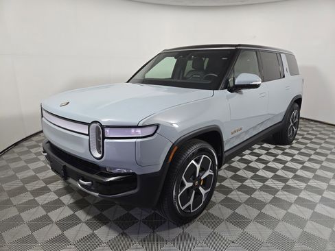 Used 2024 Rivian R1S Adventure AWD/4WD image 1