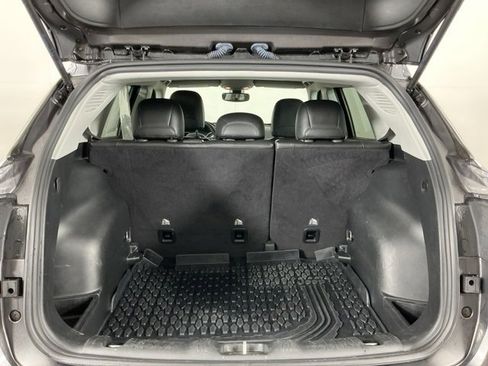 Used 2018 Jeep Compass Latitude w/ Popular Equipment Group image 27