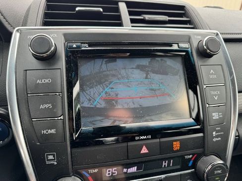 Certified 2017 Toyota Camry XLE image 4