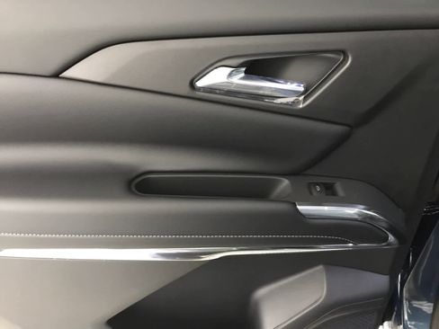 New 2026 Chevrolet Traverse LT w/ Driver Confidence Package image 13