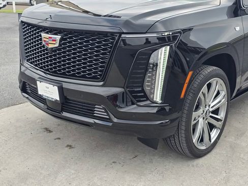 New 2026 Cadillac Escalade Sport w/ Touring Package AWD/4WD image 10