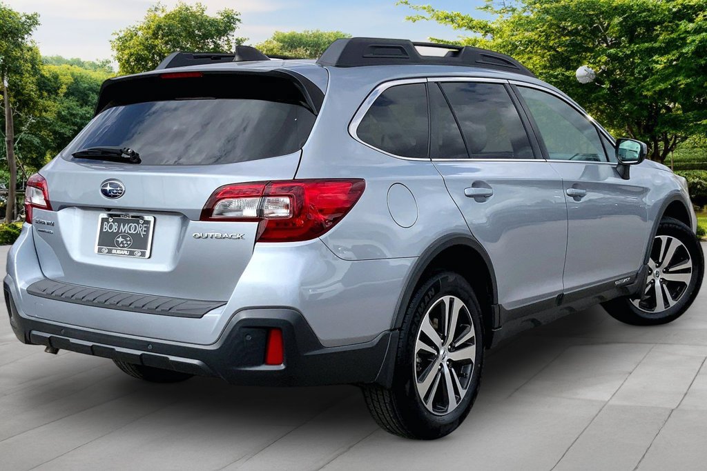 Used 2018 Subaru Outback 2.5i Limited AWD/4WD image 6