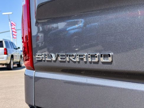 Used 2020 Chevrolet Silverado 1500 RST AWD/4WD image 9