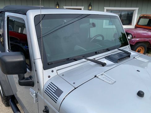 Used 2009 Jeep Wrangler X AWD/4WD image 49